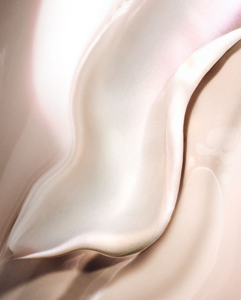 The Hydrating Illuminator ไพรเมอร์